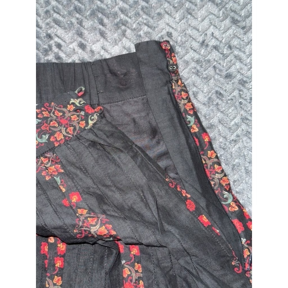 Sundance Women's Skirt Black Red Floral Block Print Pleated Midi Boho Size M - Picture 4 of 8